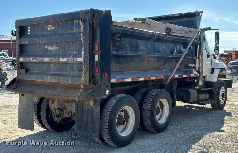 image for item ET6992 2014 International 7500 dump truck