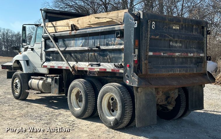 image for item ET6992 2014 International 7500 dump truck