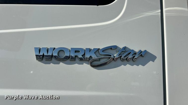 image for item ET6992 2014 International 7500 dump truck