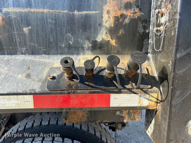 image for item ET6992 2014 International 7500 dump truck