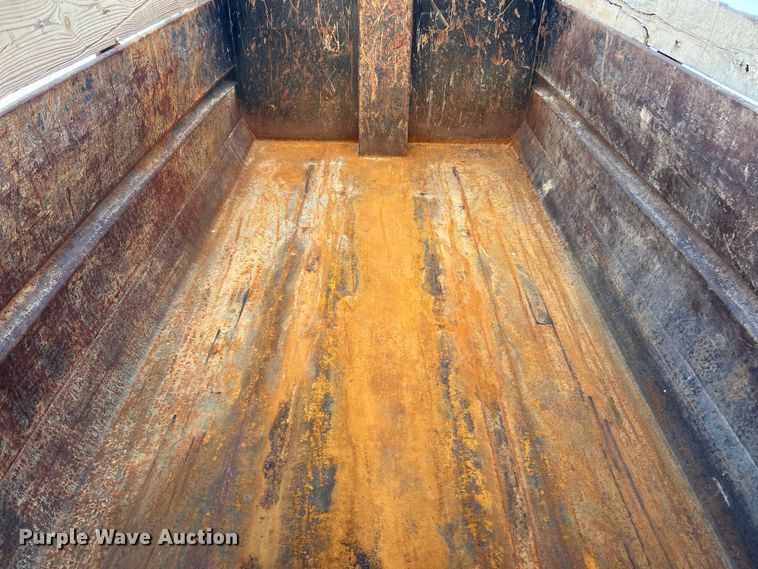 image for item ET6992 2014 International 7500 dump truck