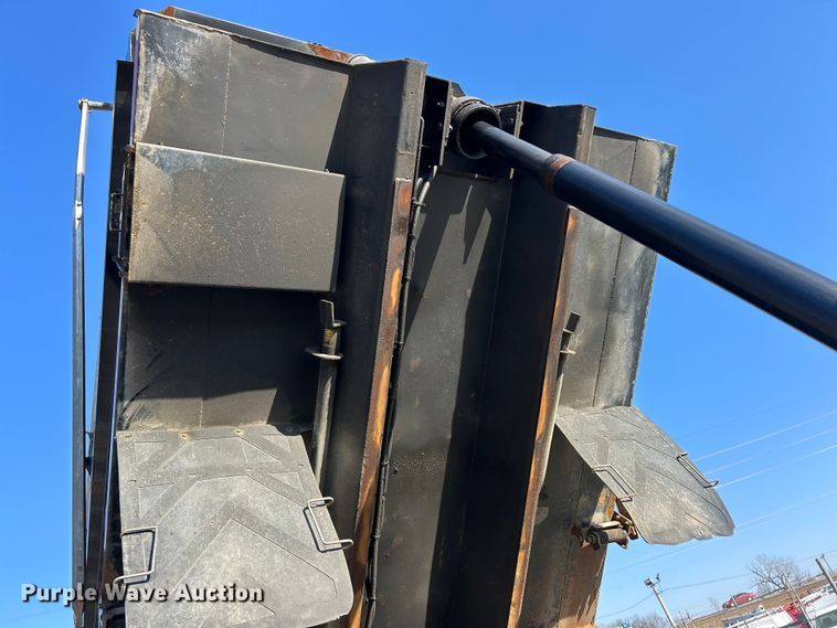 image for item ET6992 2014 International 7500 dump truck