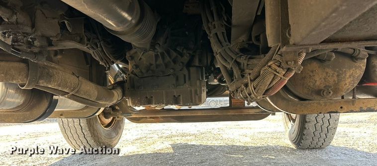 image for item ET6992 2014 International 7500 dump truck