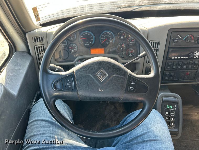 image for item ET6992 2014 International 7500 dump truck