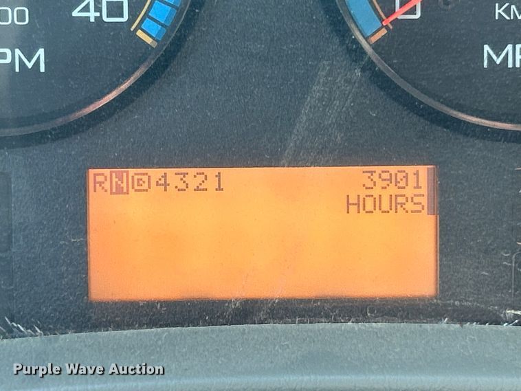 image for item ET6992 2014 International 7500 dump truck