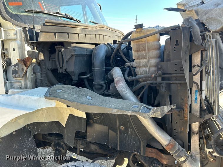 image for item ET6992 2014 International 7500 dump truck