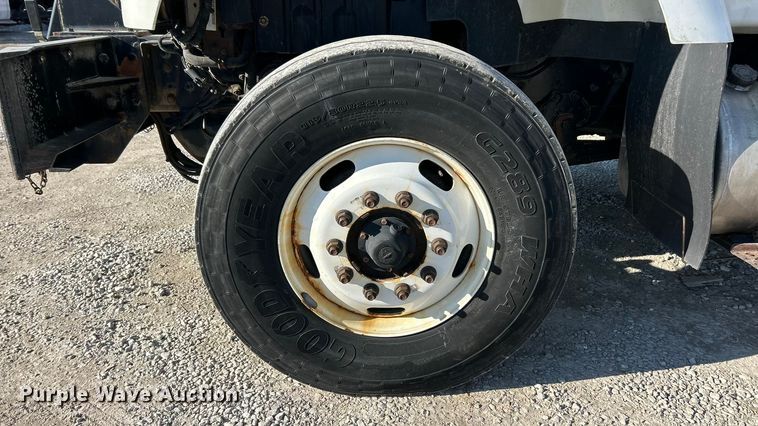 image for item ET6992 2014 International 7500 dump truck