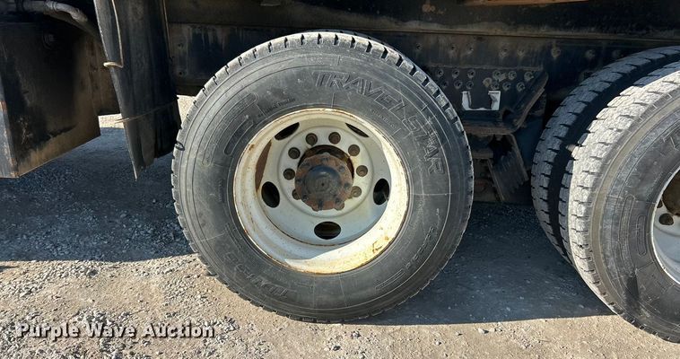 image for item ET6992 2014 International 7500 dump truck