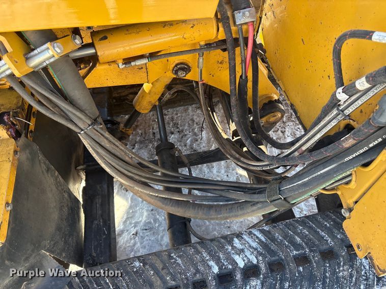 image for item ET8647 2023 Vermeer SC70TX stump grinder