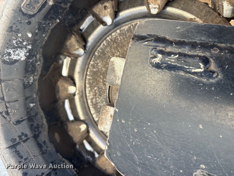 image for item ET8647 2023 Vermeer SC70TX stump grinder