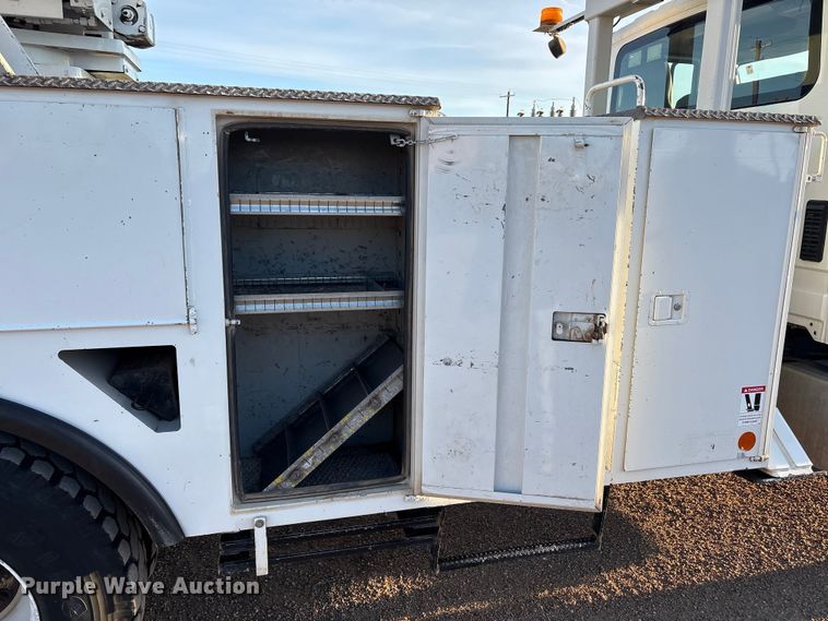 image for item EU4847 2013 International 4400 SBA bucket truck