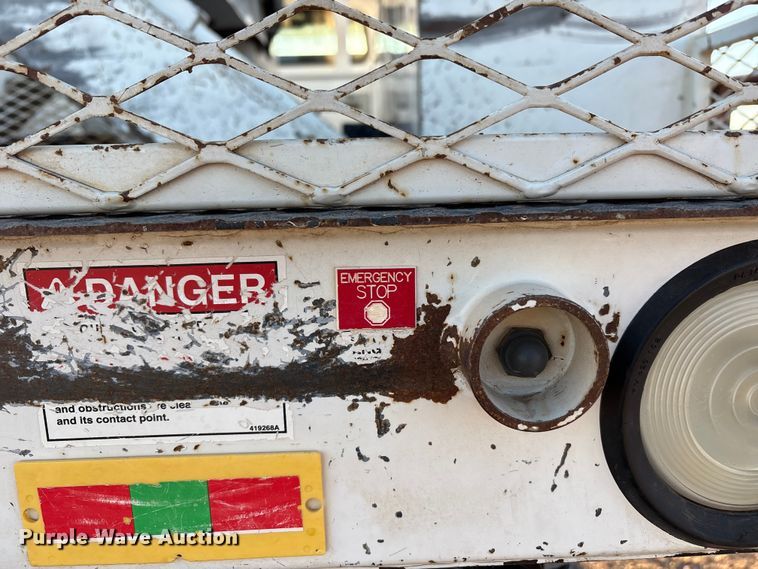 image for item EU4847 2013 International 4400 SBA bucket truck