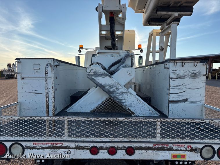 image for item EU4847 2013 International 4400 SBA bucket truck