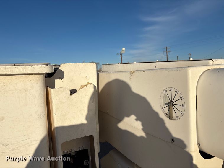 image for item EU4847 2013 International 4400 SBA bucket truck