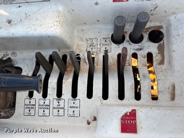 image for item EU4847 2013 International 4400 SBA bucket truck