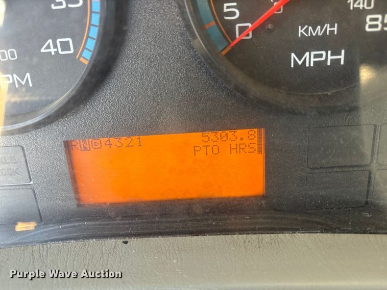 image for item EU4847 2013 International 4400 SBA bucket truck