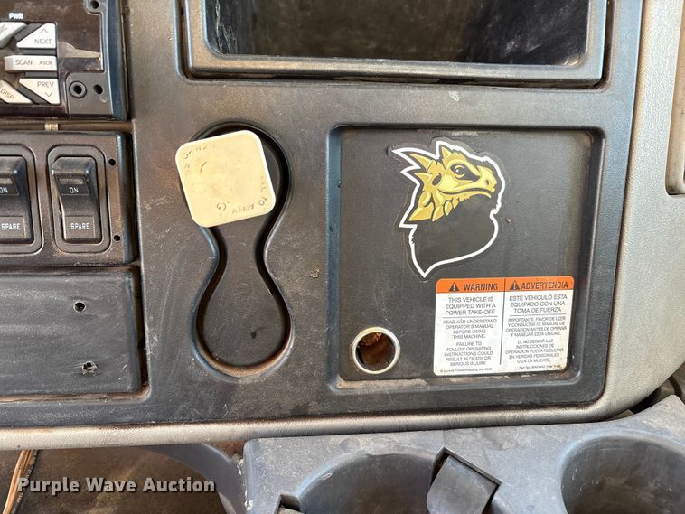 image for item EU4847 2013 International 4400 SBA bucket truck