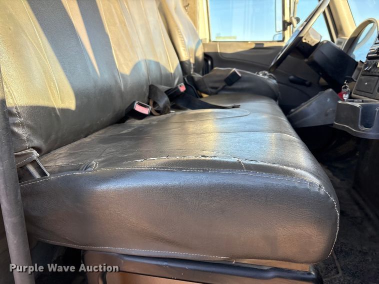 image for item EU4847 2013 International 4400 SBA bucket truck