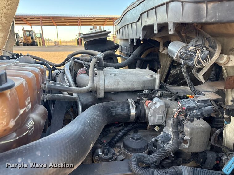 image for item EU4847 2013 International 4400 SBA bucket truck