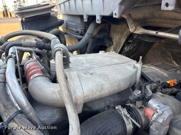 image for item EU4847 2013 International 4400 SBA bucket truck