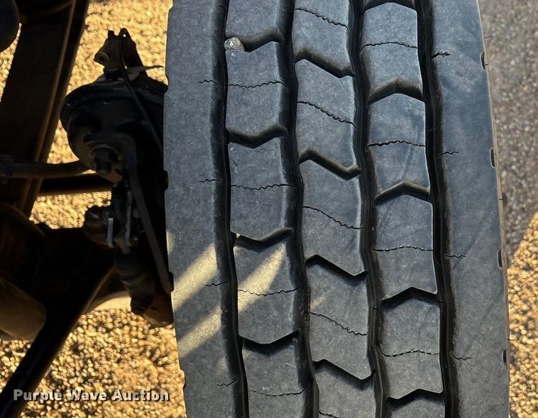 image for item EU4847 2013 International 4400 SBA bucket truck