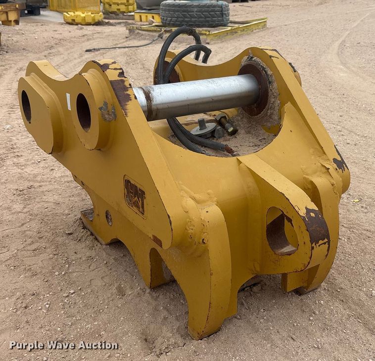 image for item EU4854 2018 Caterpillar 349TB excavator quick coupler