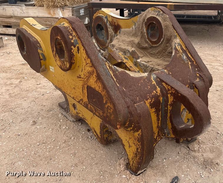 image for item EU4855 Caterpillar excavator quick coupler