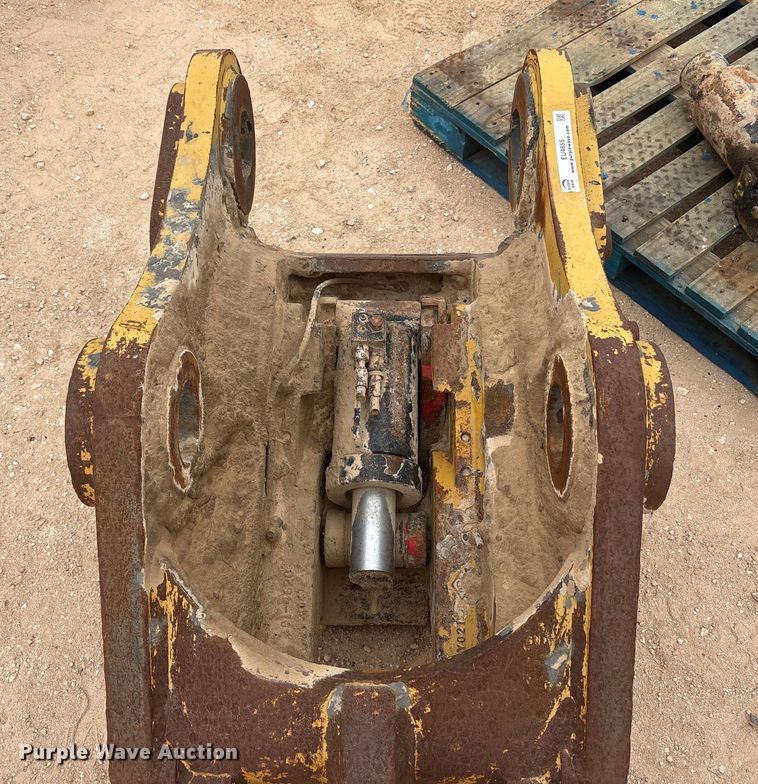 image for item EU4855 Caterpillar excavator quick coupler