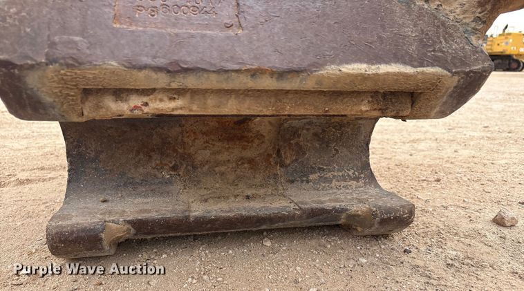 image for item EU4855 Caterpillar excavator quick coupler