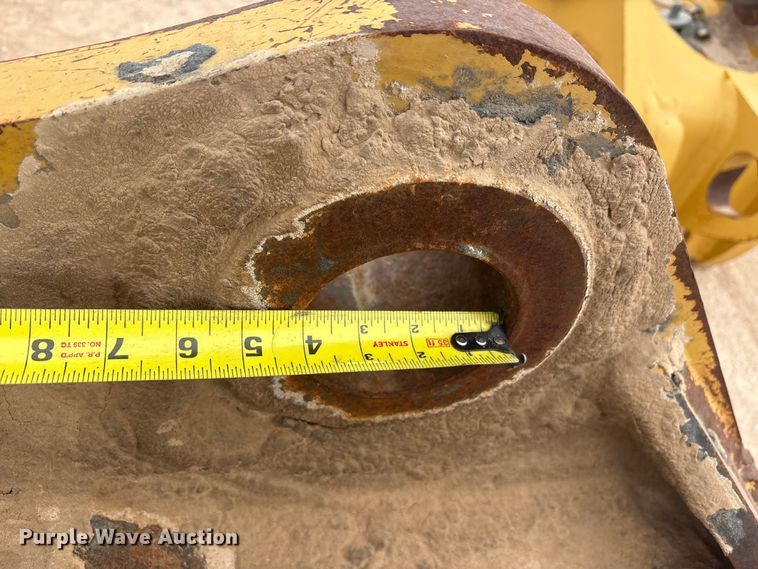 image for item EU4855 Caterpillar excavator quick coupler