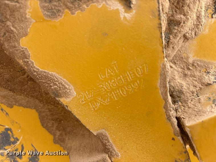 image for item EU4856 2021 Caterpillar VB linkage excavator quick coupler