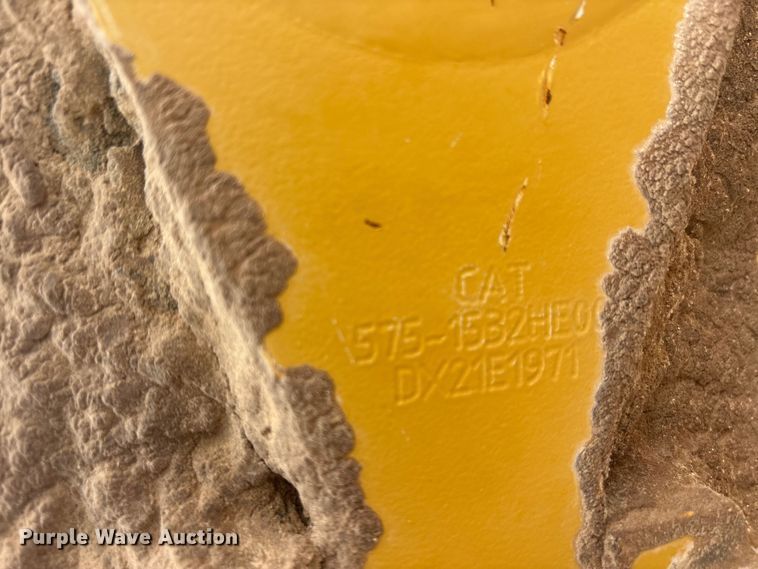 image for item EU4856 2021 Caterpillar VB linkage excavator quick coupler