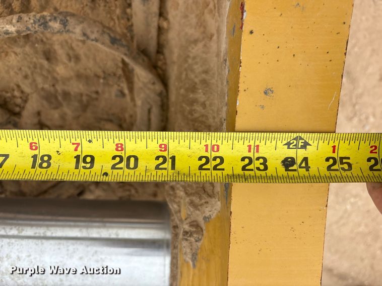 image for item EU4856 2021 Caterpillar VB linkage excavator quick coupler