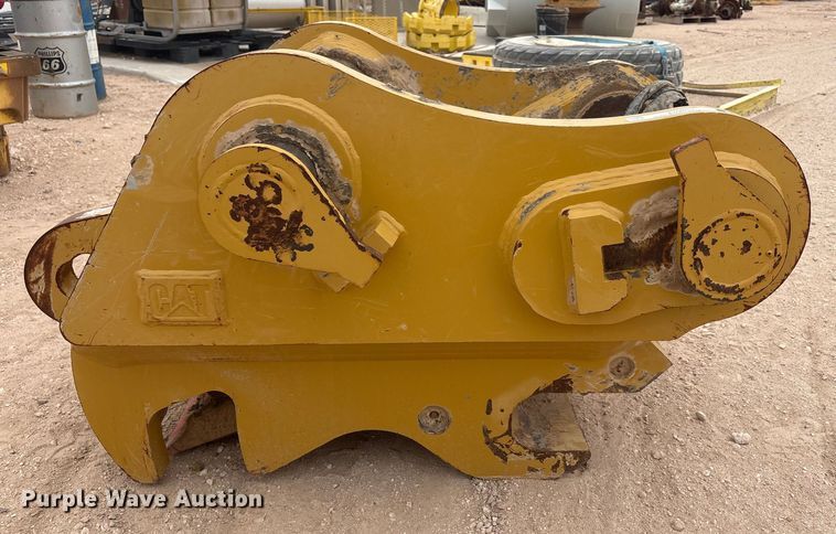 image for item EU4857 Caterpillar excavator quick coupler