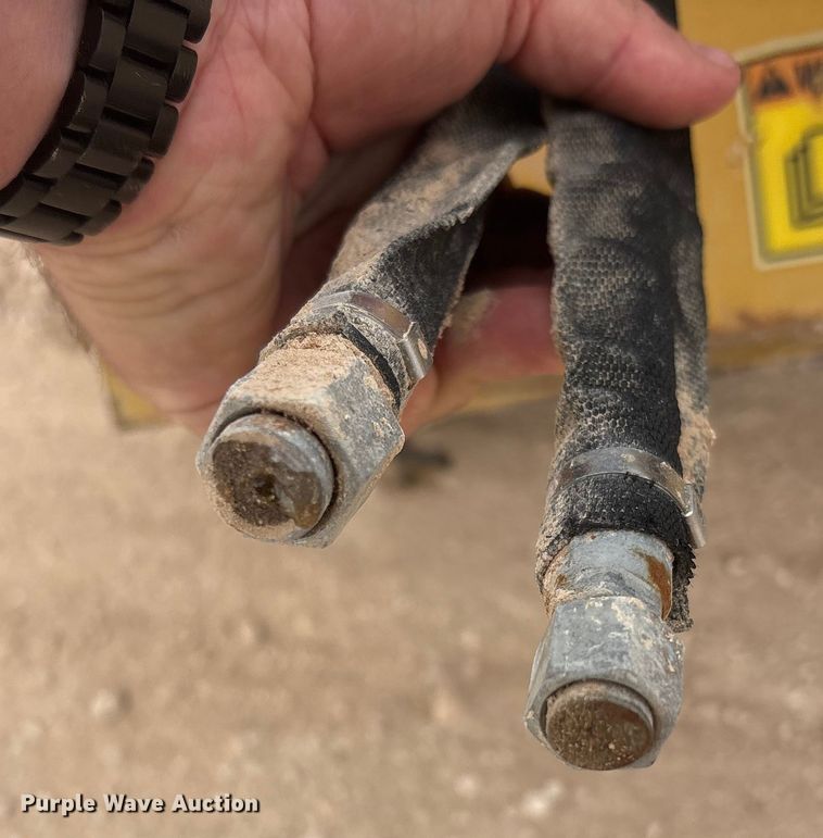 image for item EU4857 Caterpillar excavator quick coupler