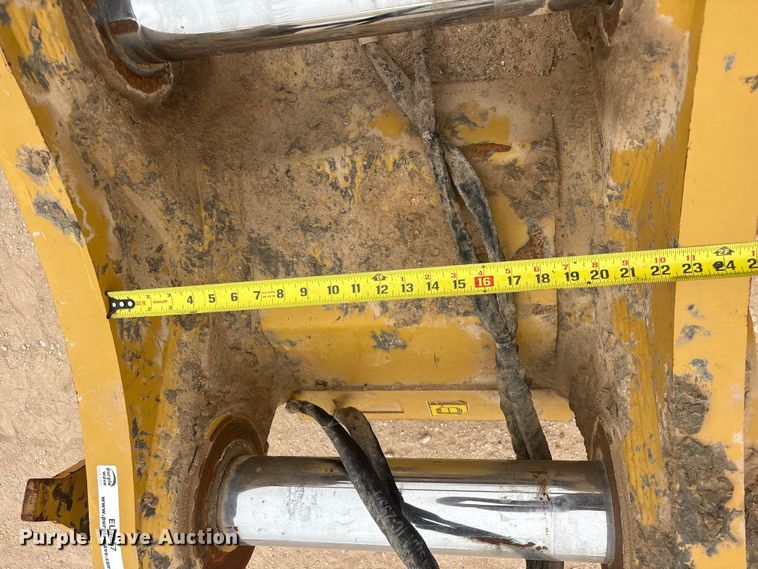 image for item EU4857 Caterpillar excavator quick coupler