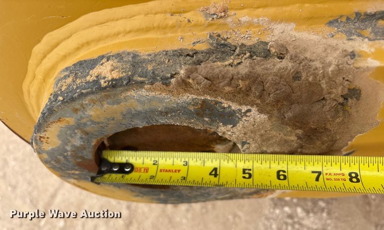 image for item EU4857 Caterpillar excavator quick coupler