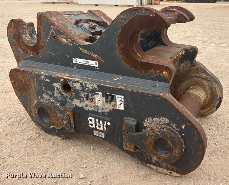 image for item EU4858 JRB excavator quick coupler