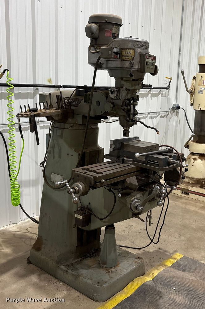 image for item EU4883 Bridgeport vertical milling machine