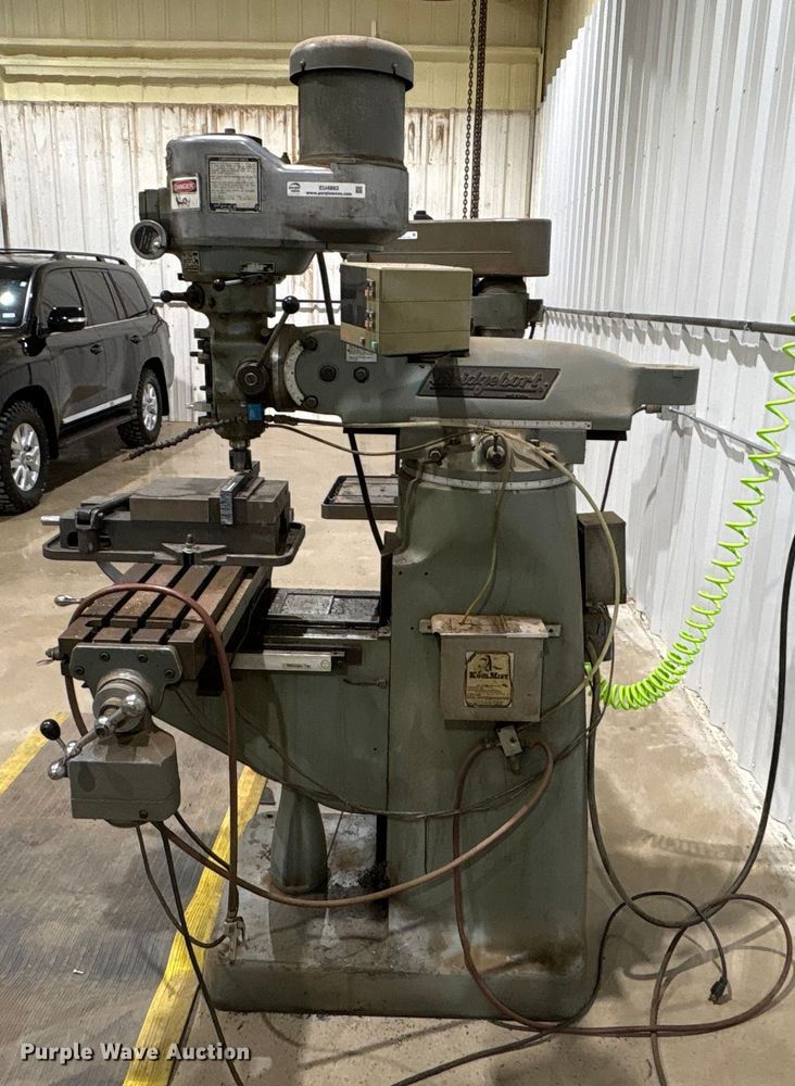 image for item EU4883 Bridgeport vertical milling machine