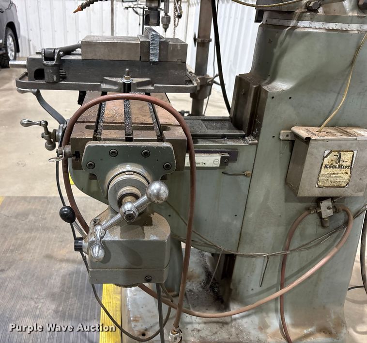 image for item EU4883 Bridgeport vertical milling machine