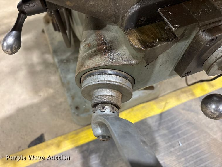 image for item EU4883 Bridgeport vertical milling machine