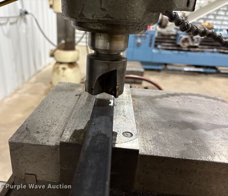 image for item EU4883 Bridgeport vertical milling machine