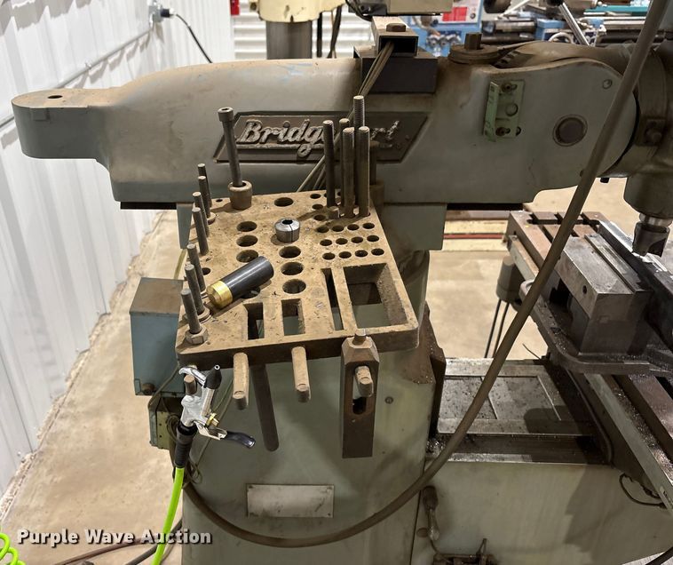 image for item EU4883 Bridgeport vertical milling machine