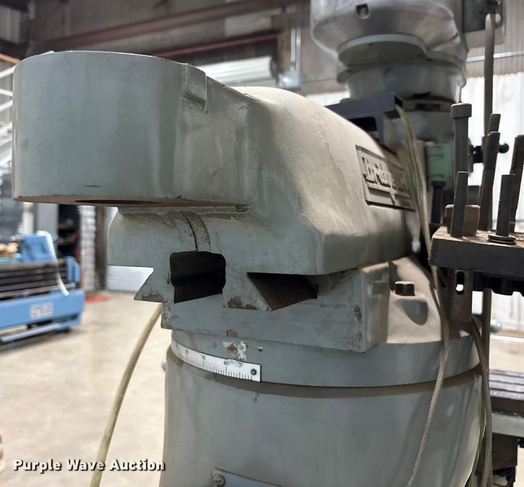 image for item EU4883 Bridgeport vertical milling machine
