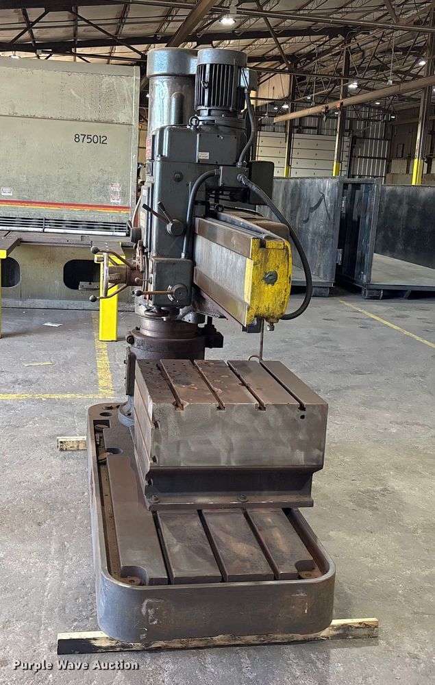 image for item EU4889 Ikeda RM-1575 radial arm drill press