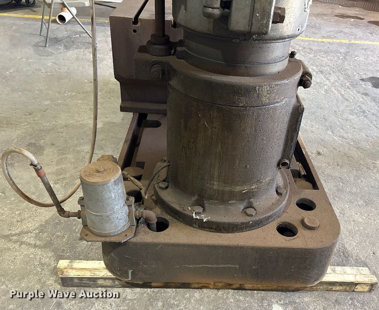 image for item EU4889 Ikeda RM-1575 radial arm drill press