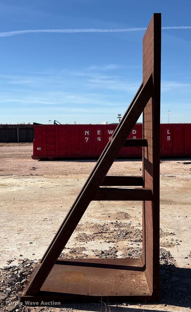 image for item EU4890 8' drilled metal angle plate