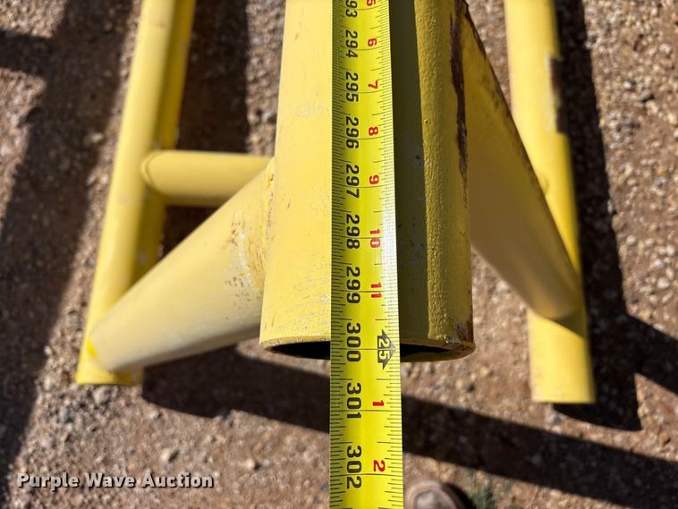 image for item EU4891 (3) pipe racks