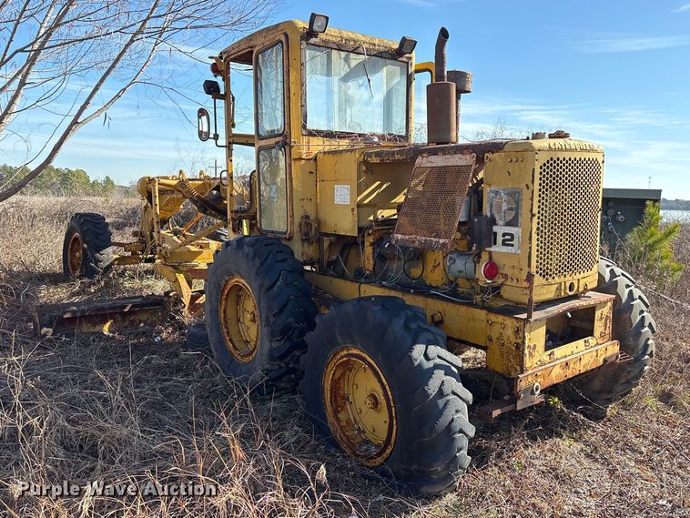 image for item EU7355 1971 Caterpillar 12F rigid frame motor grader